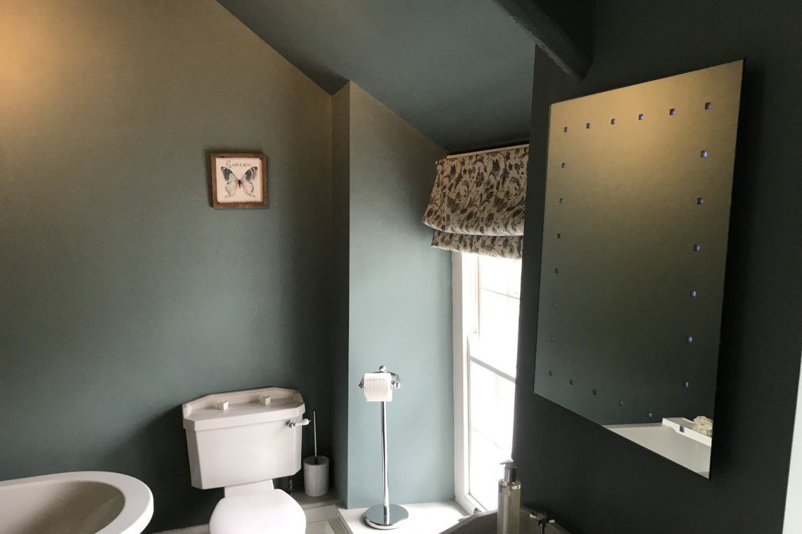 Stunning bathroom with Victorian style fittings