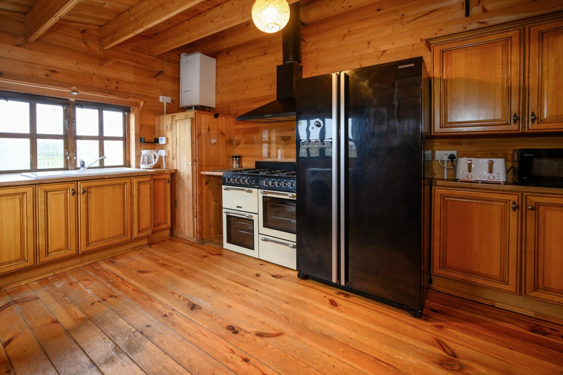 Range cooker and American style fridge