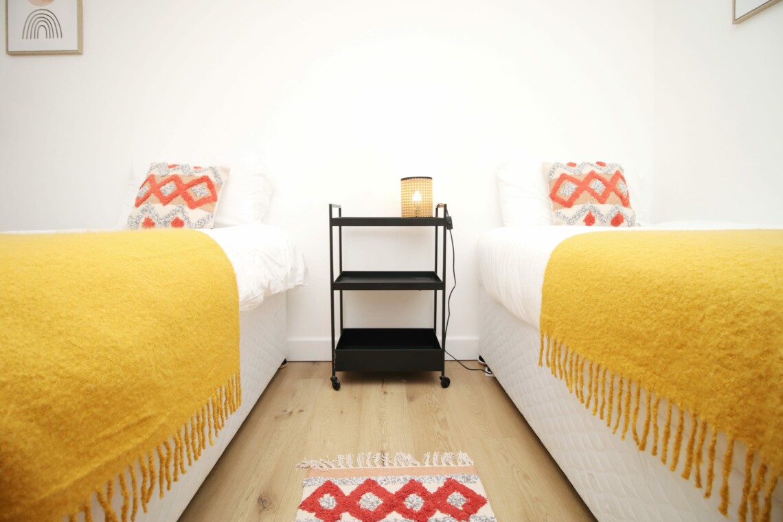 Twin bedroom