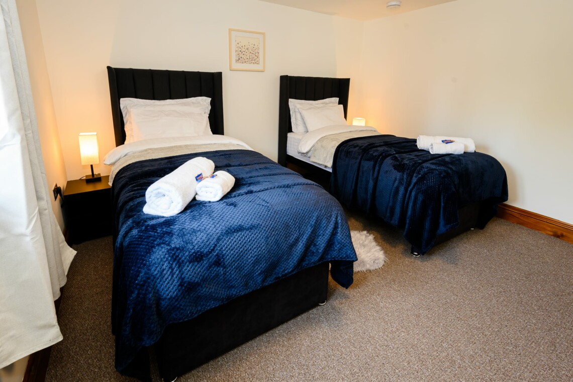 Large twin room ground floor