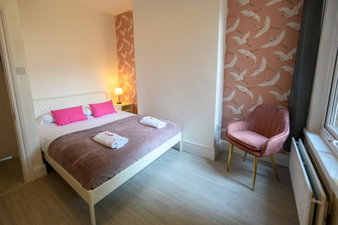 King size bed