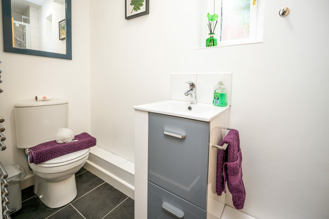 Ground floor bathroom
