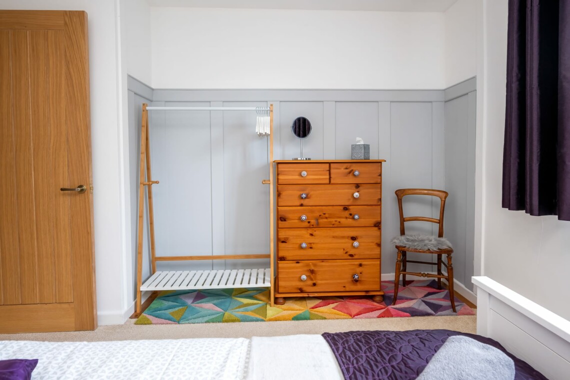 Twin room storage
