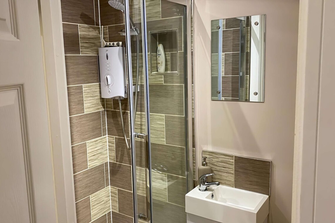 Bathroom & shower