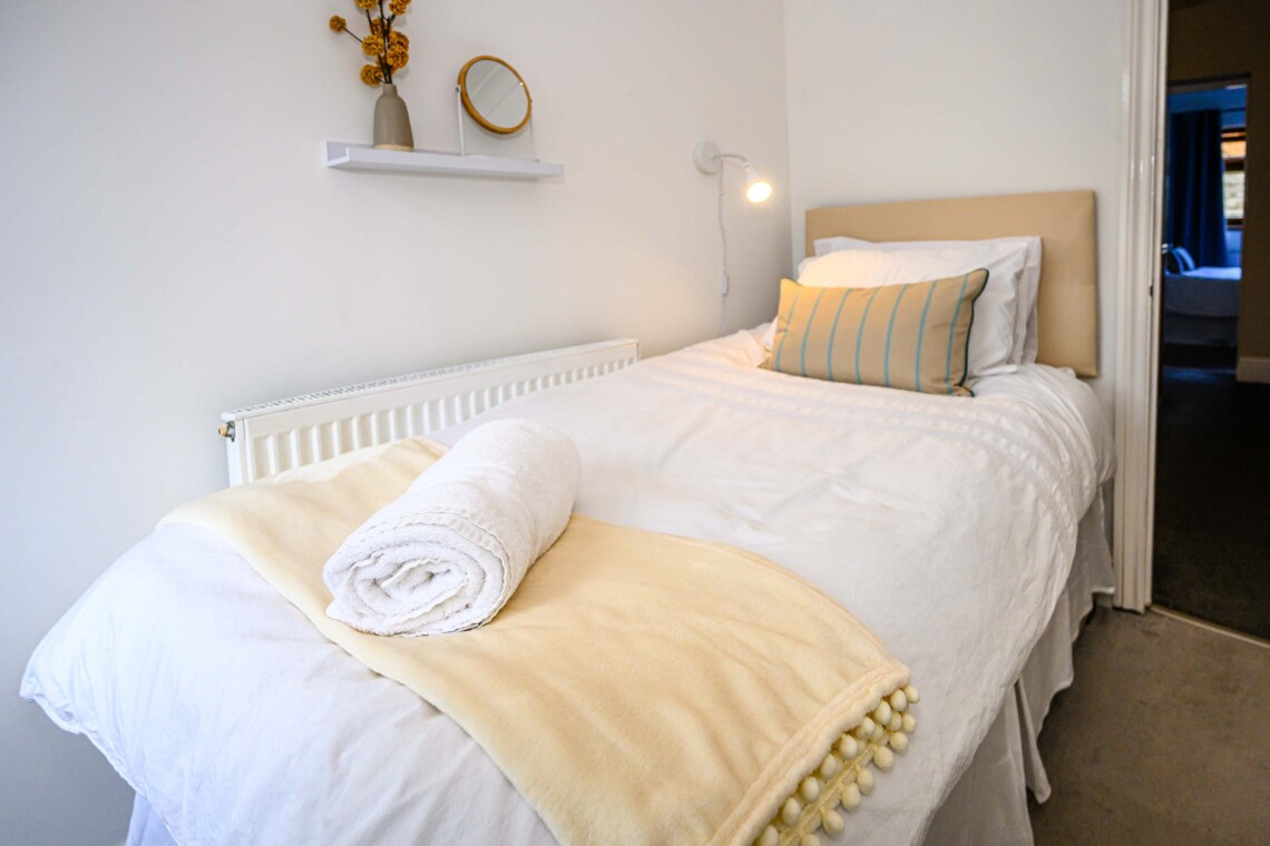 Single bedroom