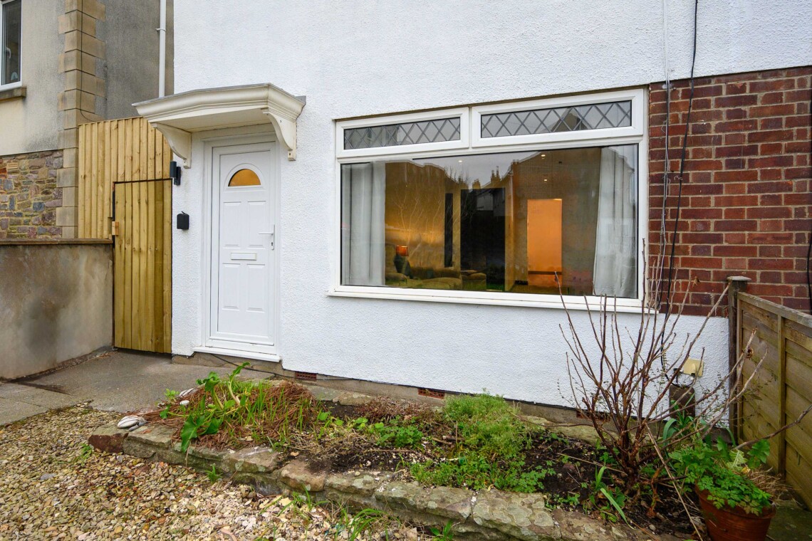 Open plan living area which contains comfortable sofa where you can relax watching the widescreen smart TV.