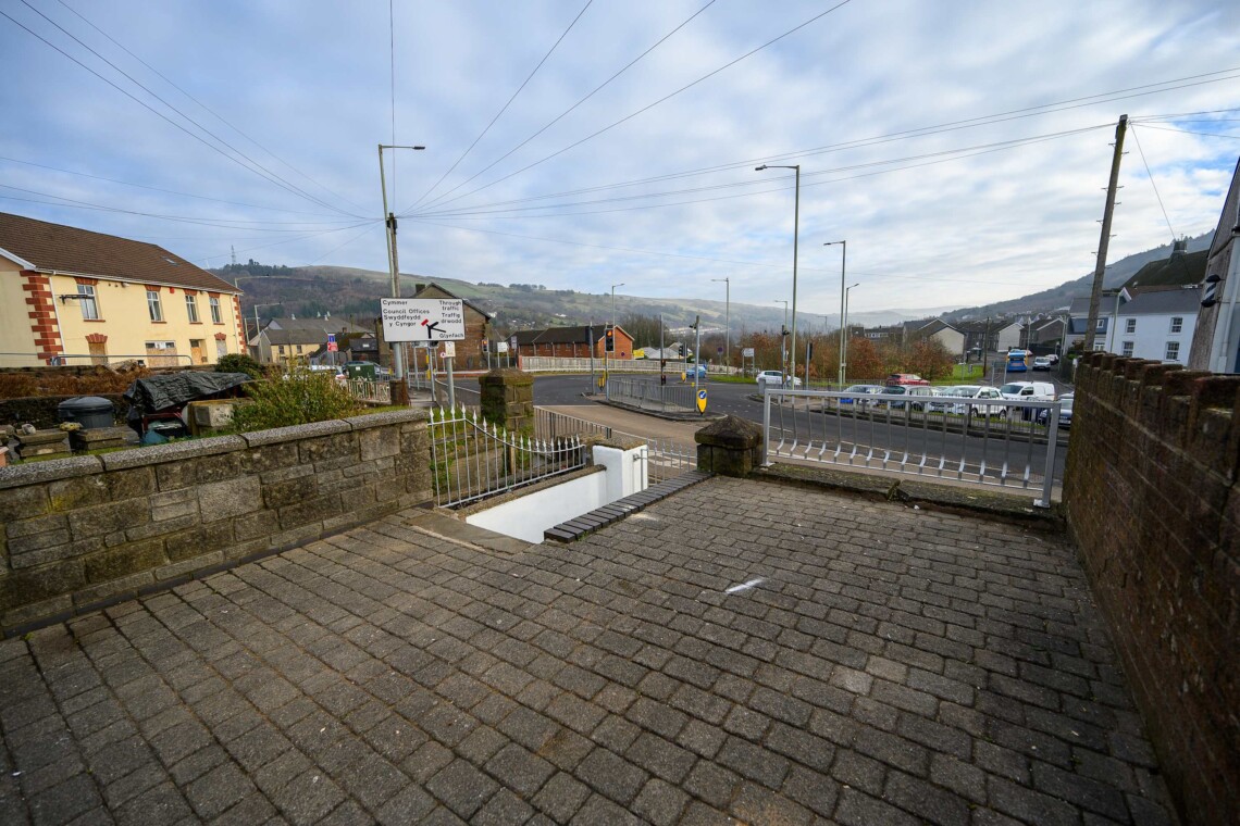 View to street 