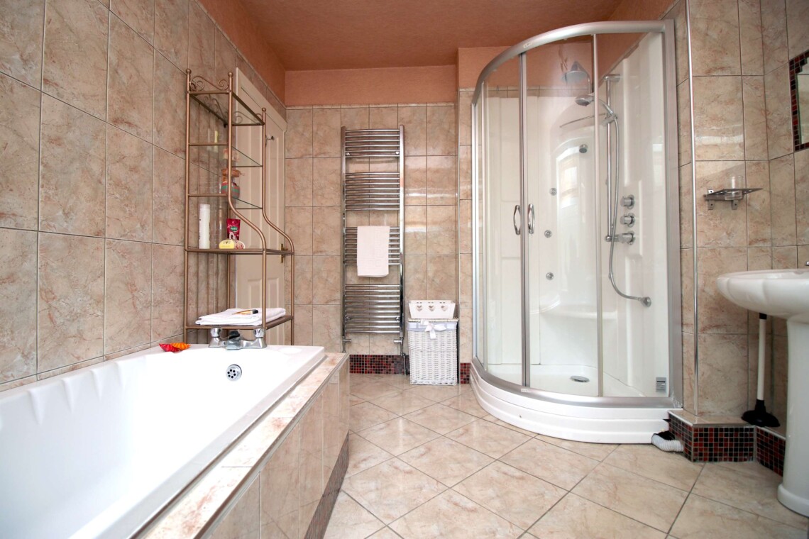 The View bathroom