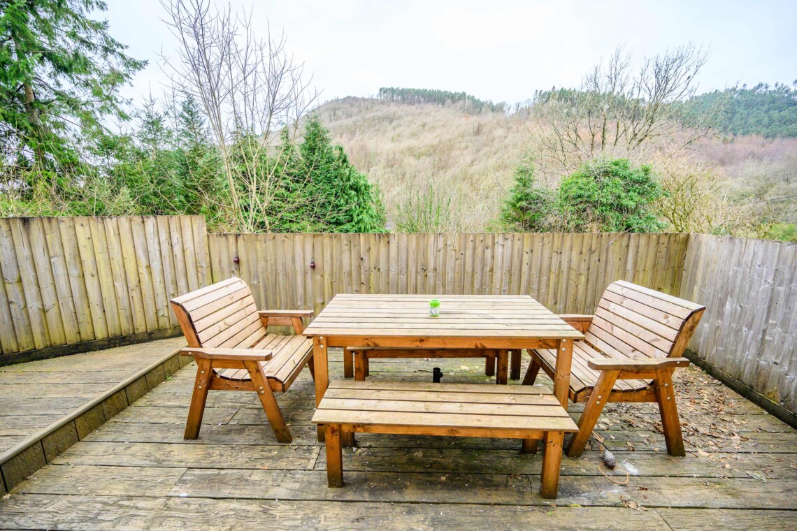 Patio area with stunning scenery