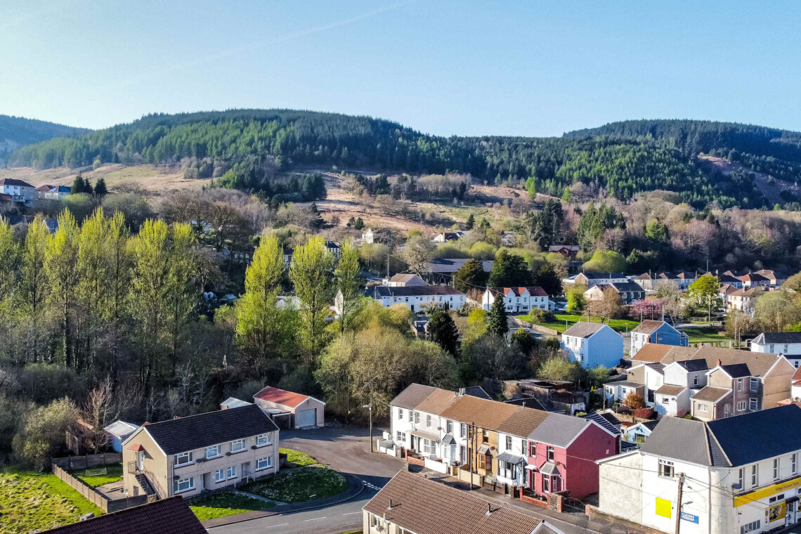 Bird's-eye view of Dunraven and the surrounding countryside
