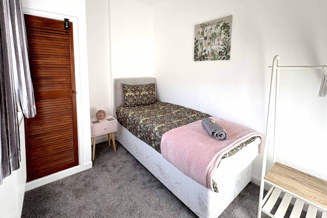 Single bedroom