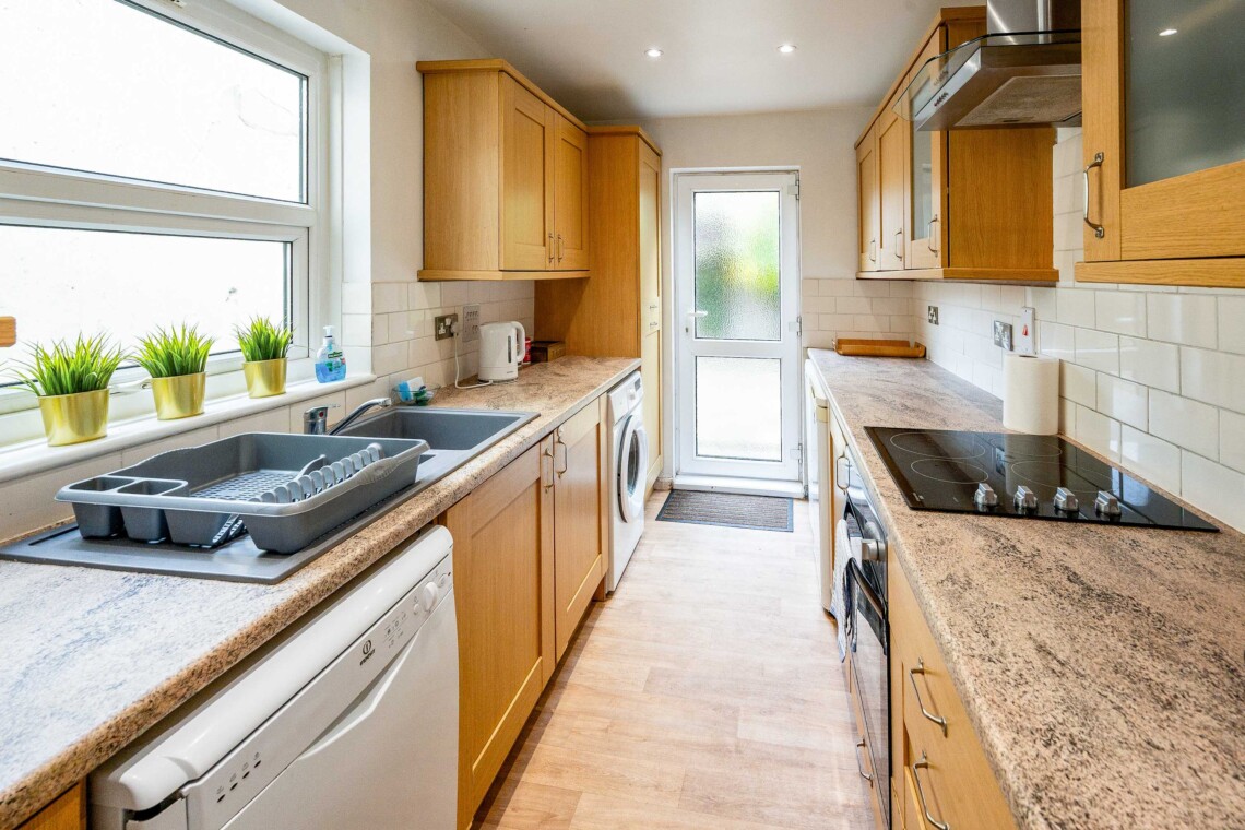 Well-equipped kitchen
