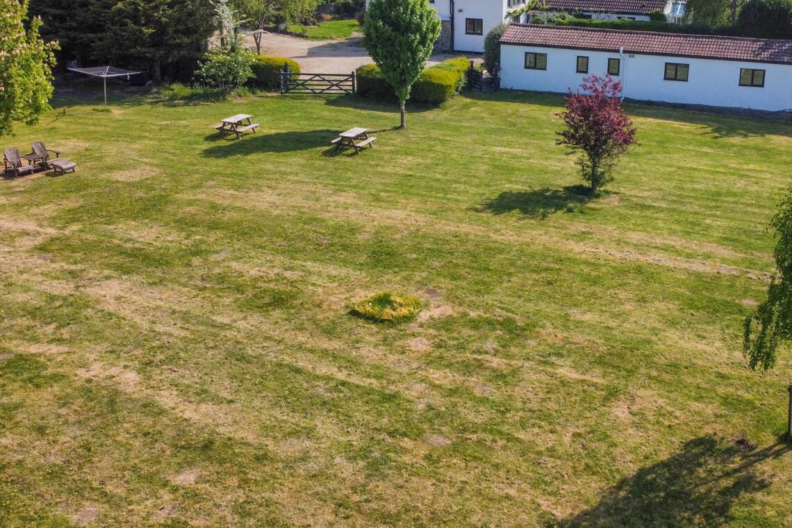 Guest shared garden area