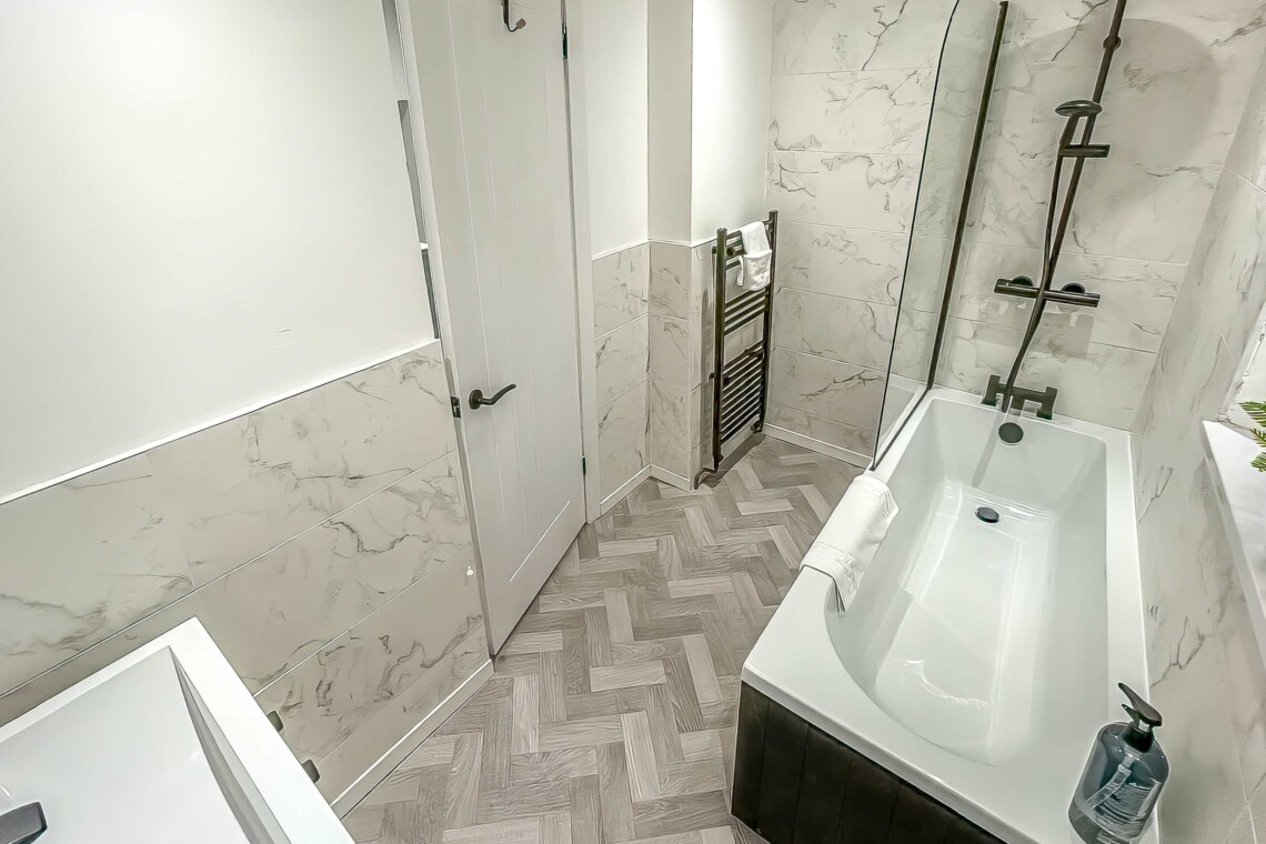 Bathroom, with bath & shower