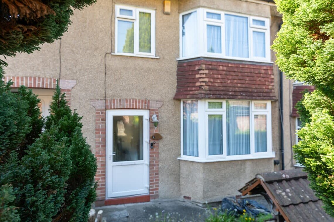 Front entrance to Wishing Well