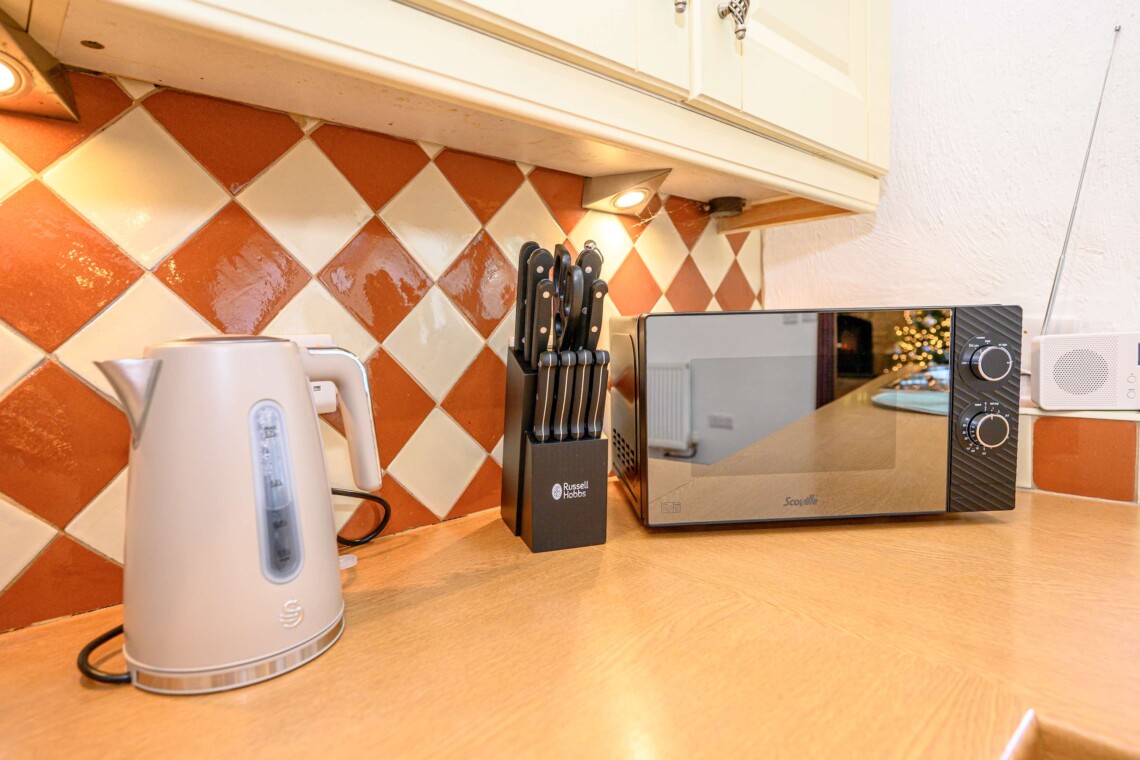 Well-equipped kitchen