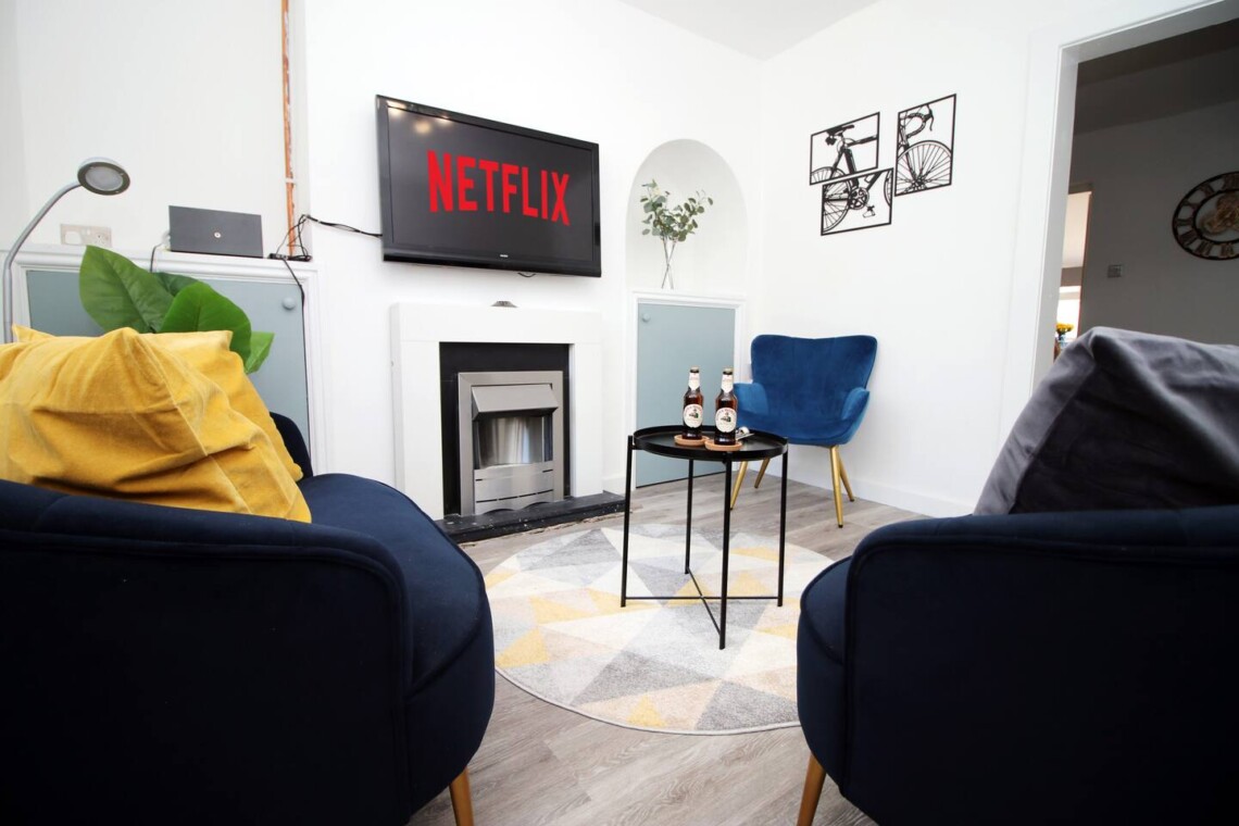 Living area where you can unwind after a day exploring the local area