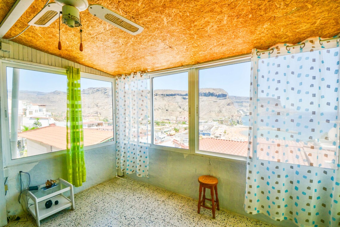 The living area is the perfect place to relax 