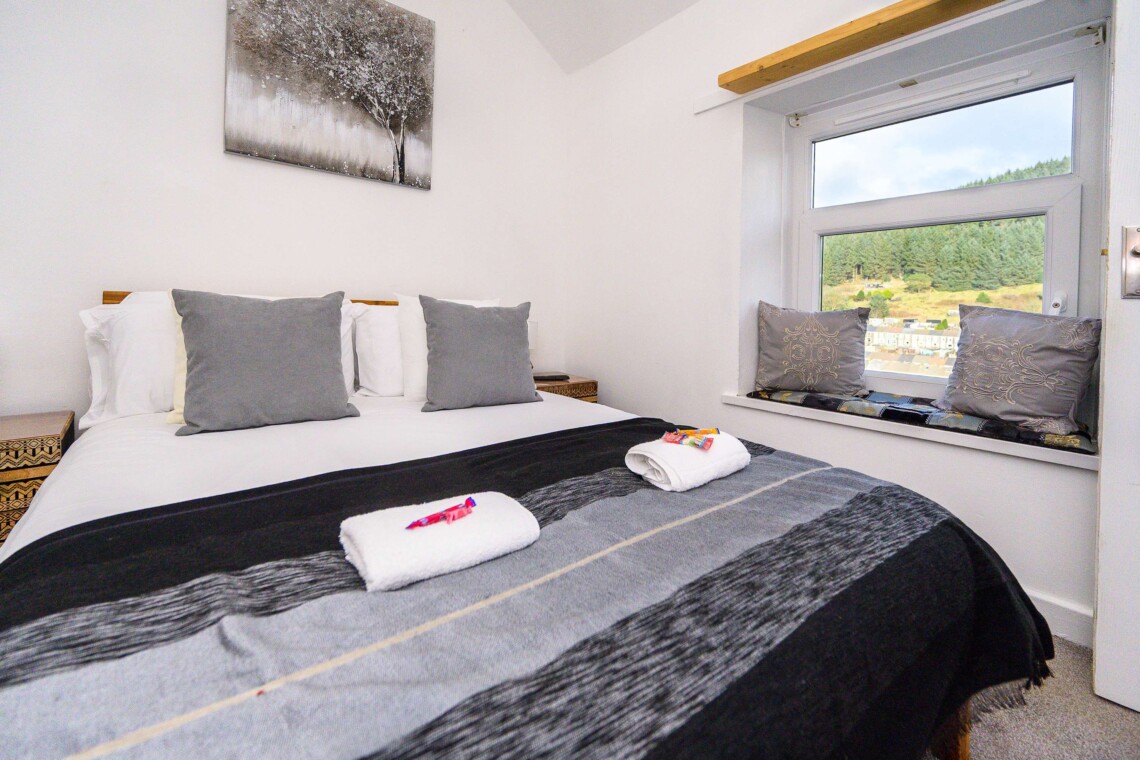 bedroom 2 double bed