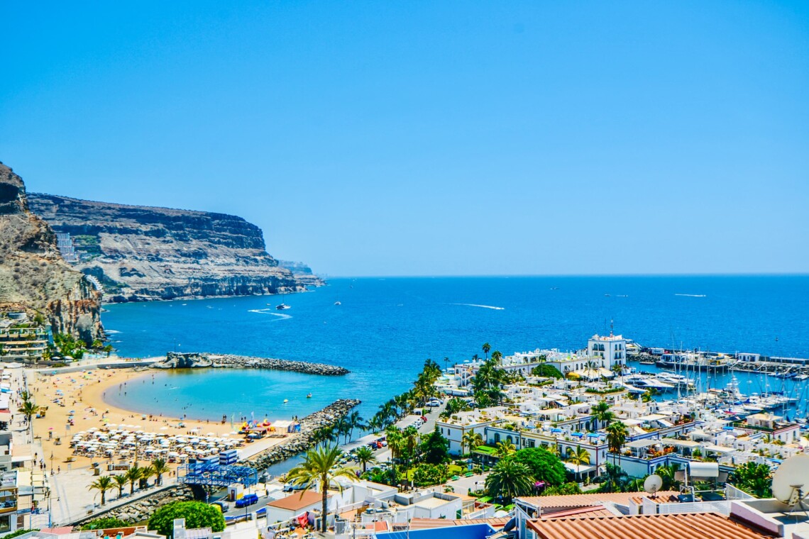 Views looking out over Playa de Mogan and the Marina