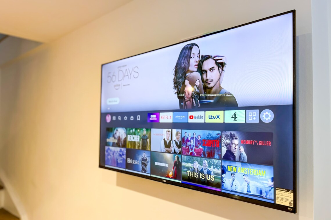 Multimedia Tv in the Lounge