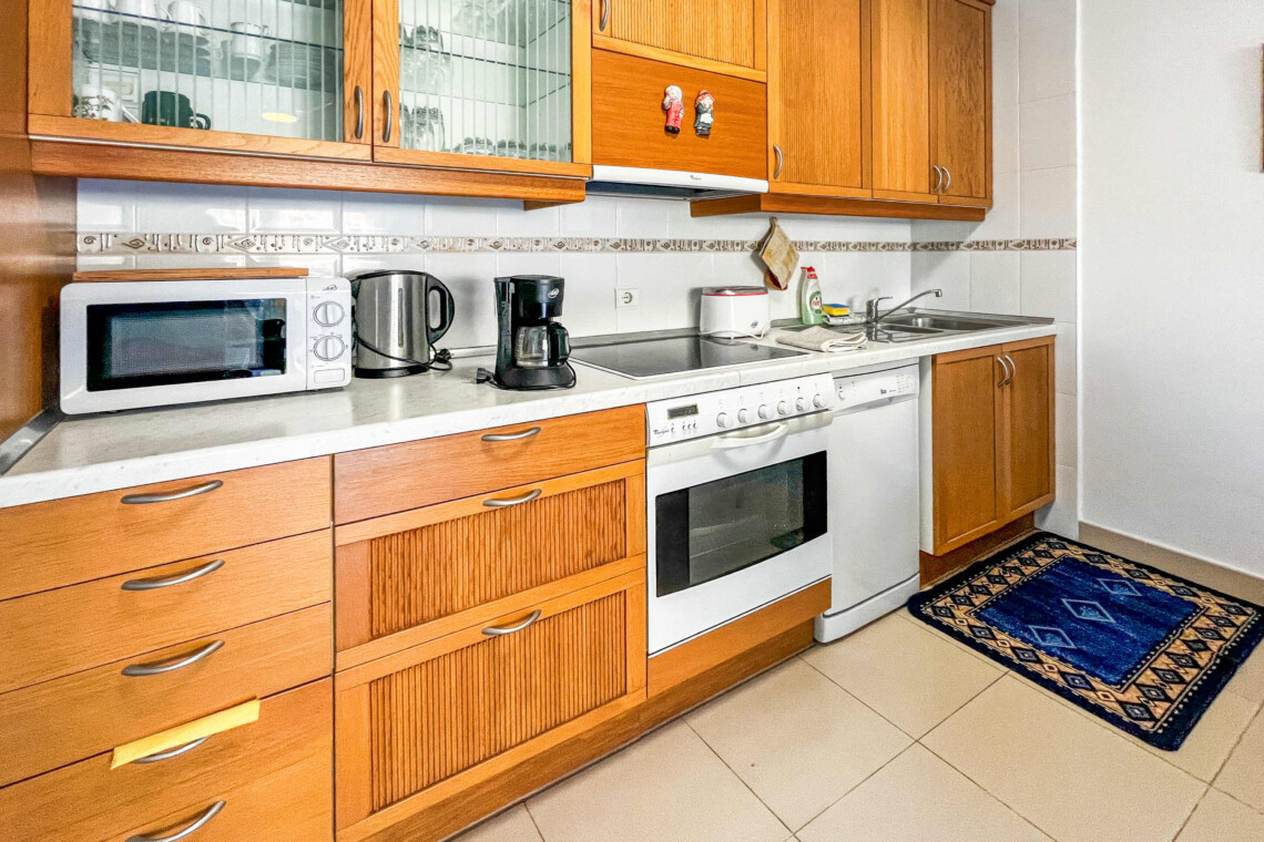 Well-equipped kitchen