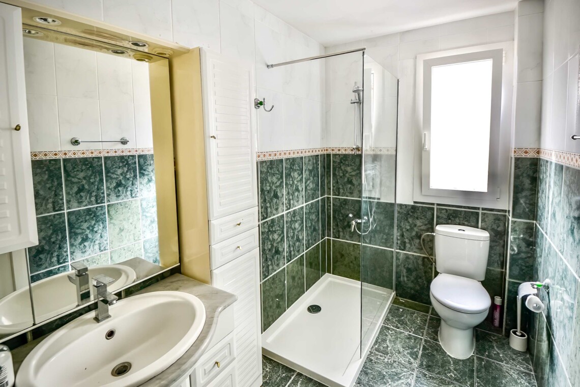 Downstairs Bathroom