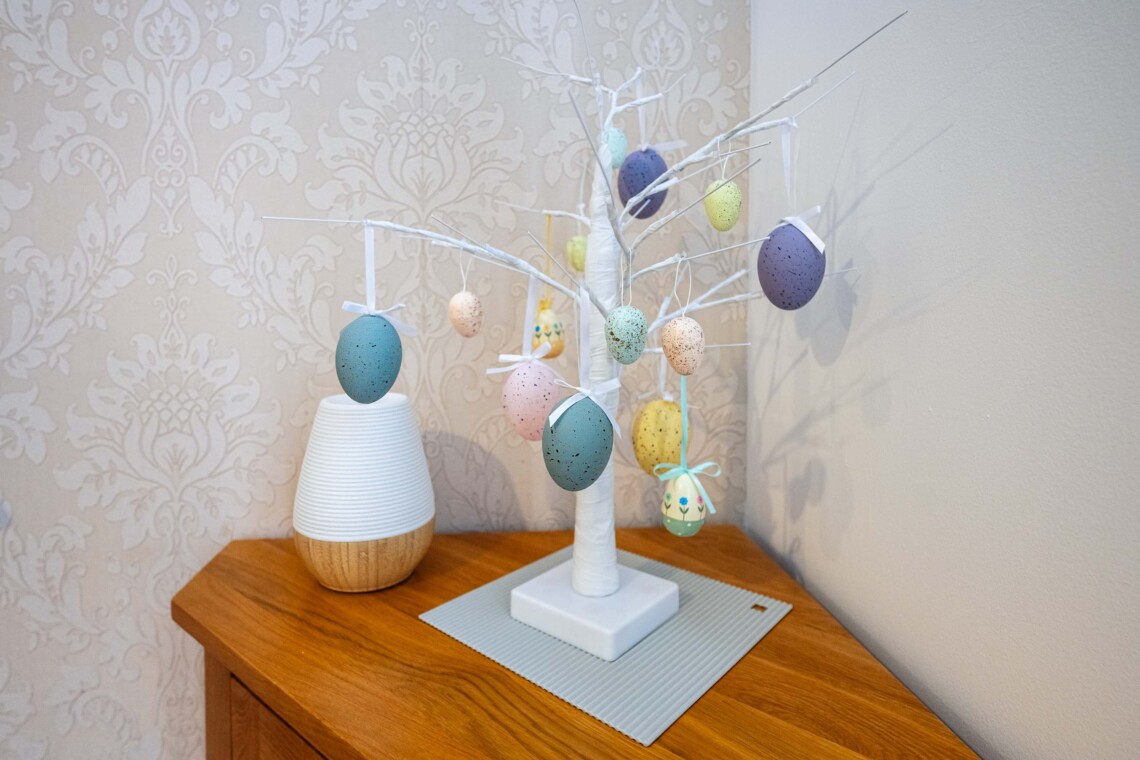 Lots of finishing touches with Decor items