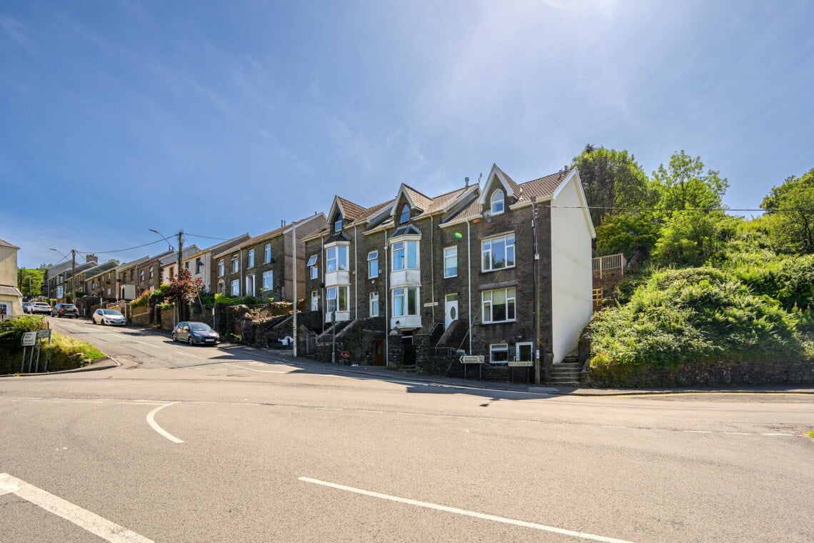 Exterior view of 1 Maesteg Road 