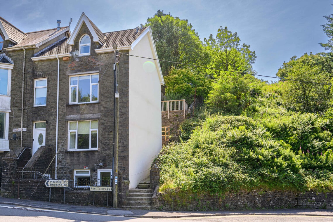Exterior view of 1 Maesteg Road 